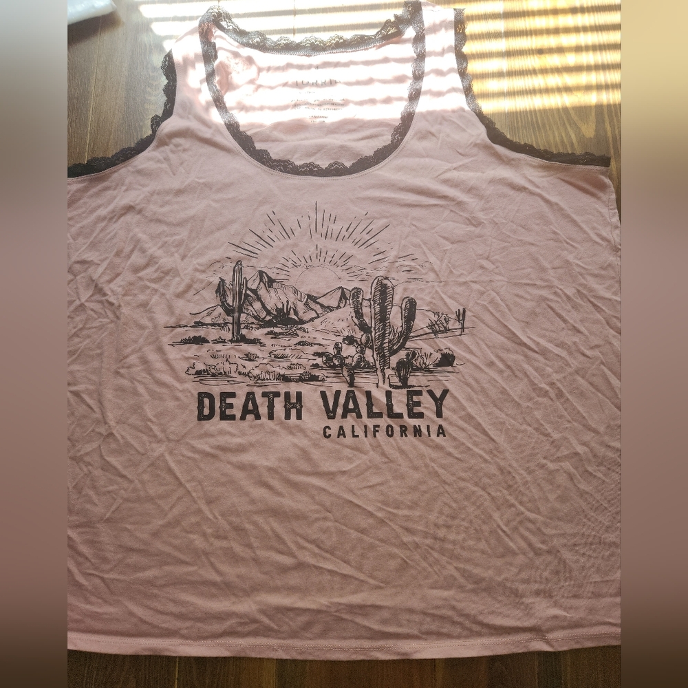 Torrid Dusty Light Pink Death Valley Graphic Lace Trim Tank Torrid Sz 4